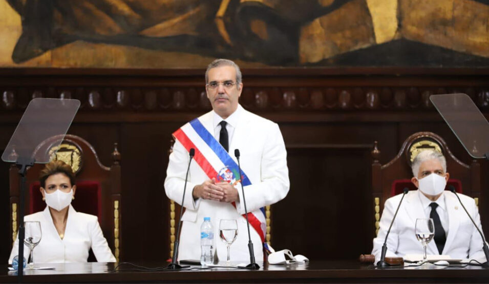 New Dominican Republic president takes oath Caribbean News Now!