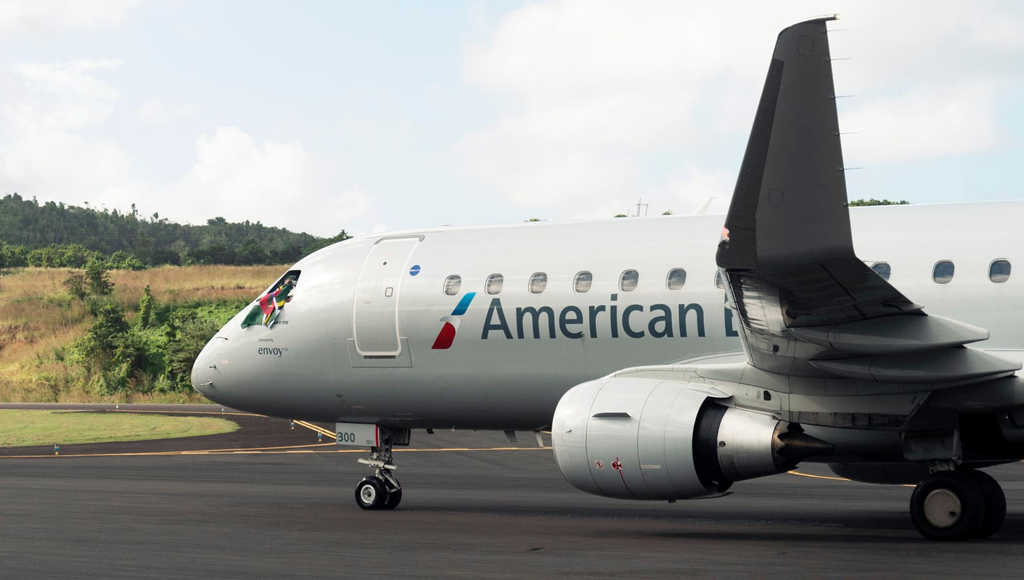 Dominica, American Airlines